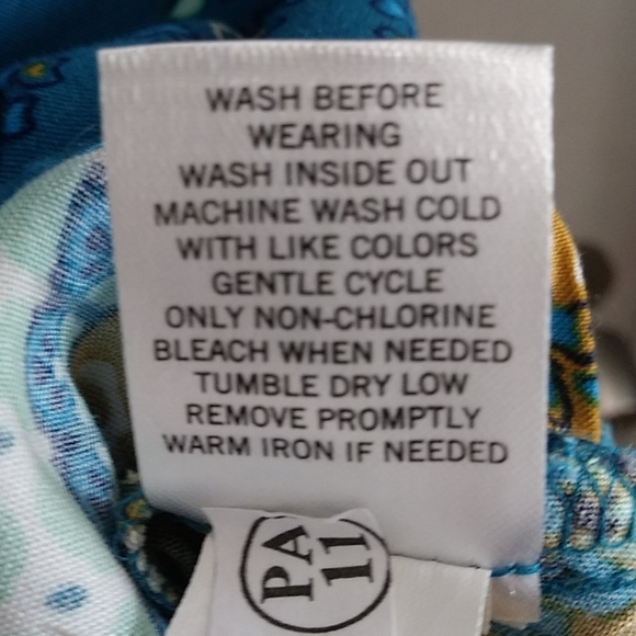 Sleeveless summer top (NWT) - Picture 5 of 5